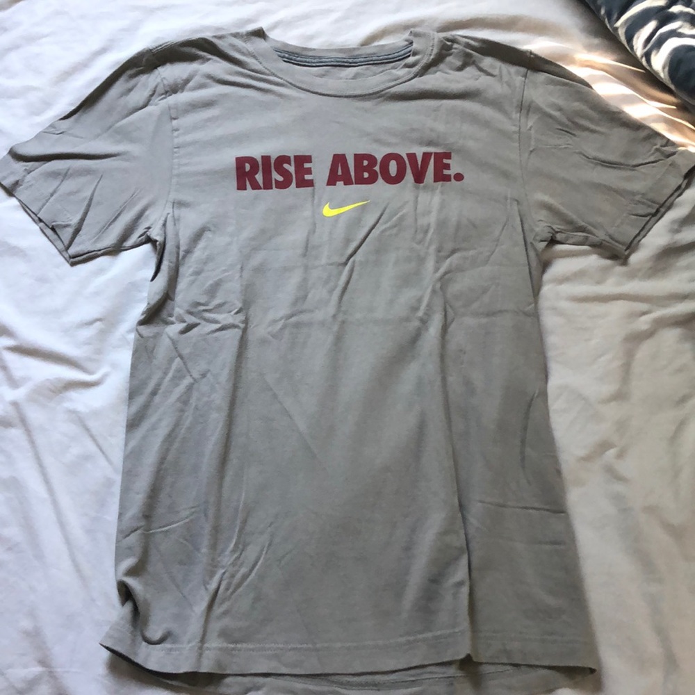 Nike Graphic Tee
